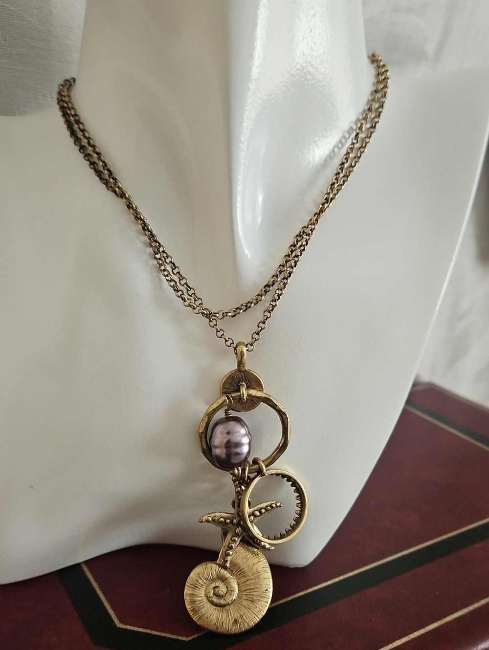 Lucky Brand Necklace. - Picture 2 of 6